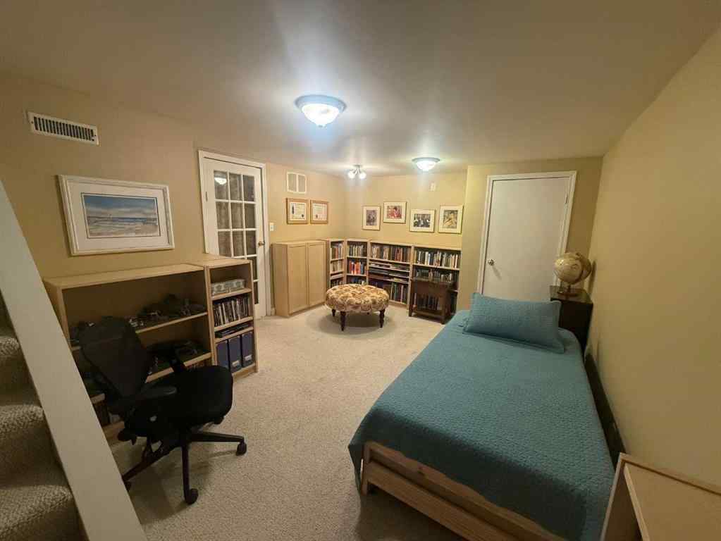 MLS® A2270190 - 522 Regal Park NE in Renfrew Calgary, Residential