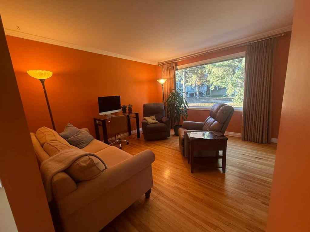 MLS® A2270190 - 522 Regal Park NE in Renfrew Calgary, Residential