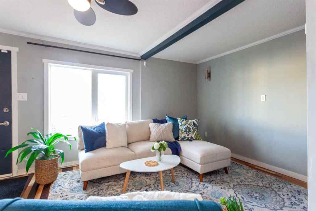 MLS&reg; # A2270194 - 827 7 Street SE in SE Hill Medicine Hat, Residential Open Houses