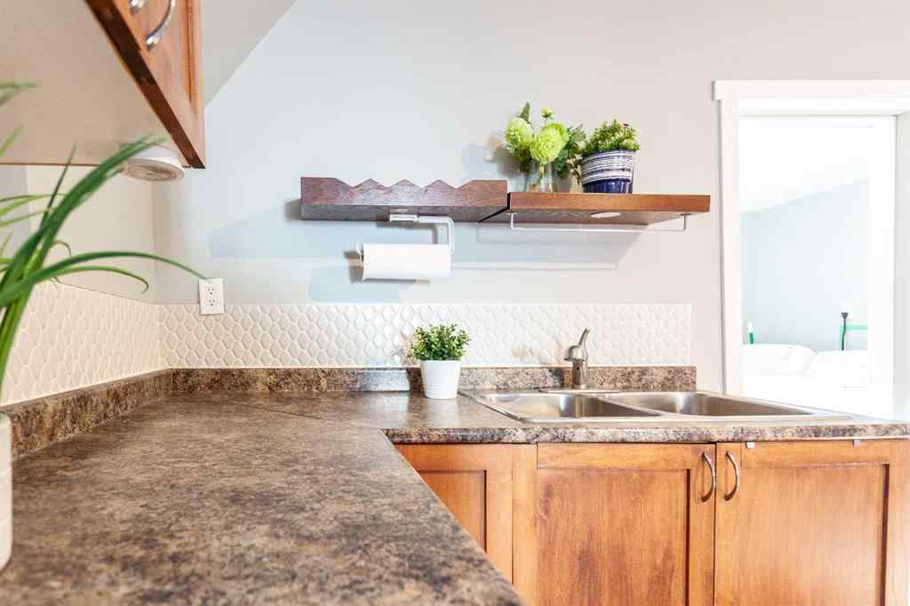 MLS&reg; # A2270194 - 827 7 Street SE in SE Hill Medicine Hat, Residential Open Houses