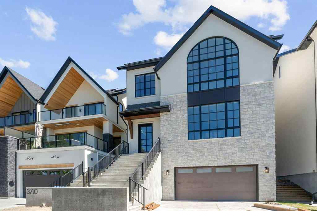 MLS® A2270195 - 3708 8 Avenue NW in Parkdale Calgary, Residential