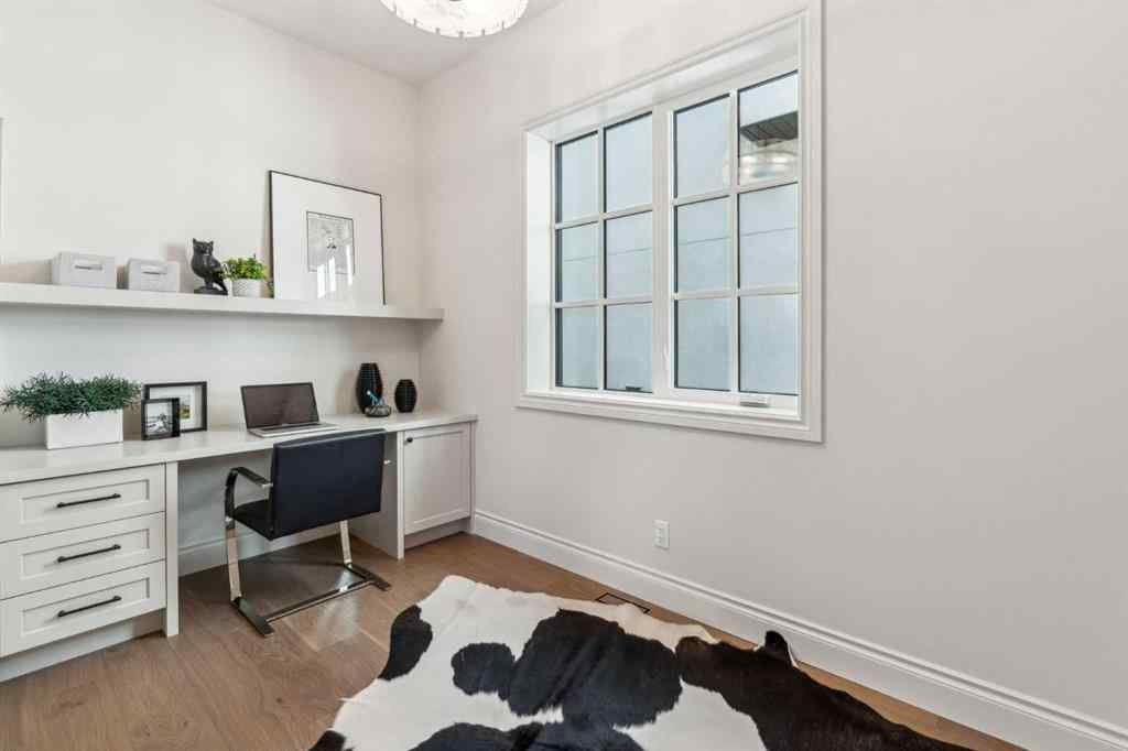 MLS® A2270195 - 3708 8 Avenue NW in Parkdale Calgary, Residential