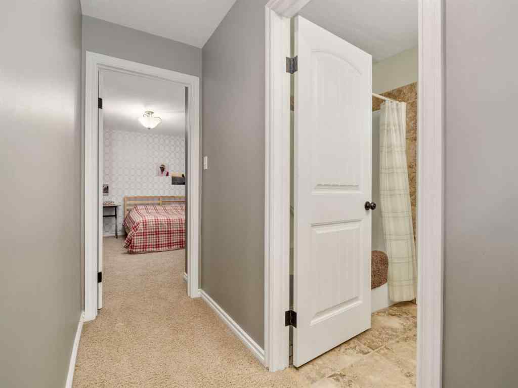 MLS&reg; # A2270197 - 225 Couleecreek Manor S in Southgate Lethbridge, Residential Open Houses