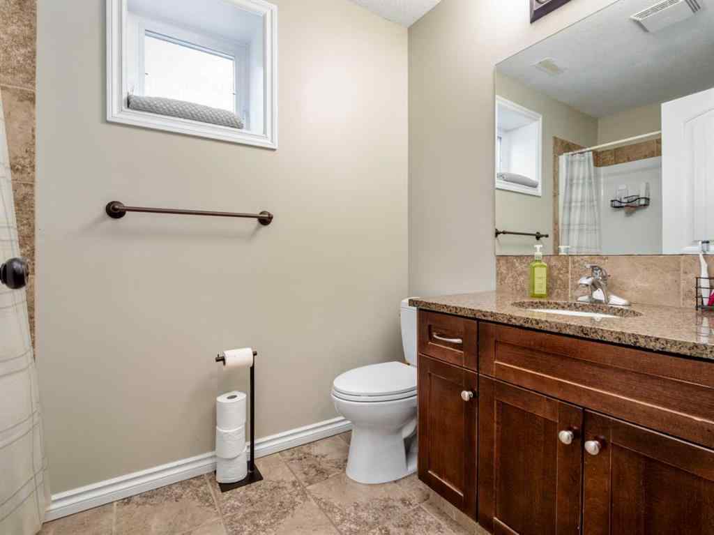 MLS&reg; # A2270197 - 225 Couleecreek Manor S in Southgate Lethbridge, Residential Open Houses