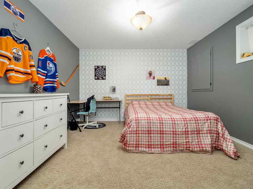 MLS&reg; # A2270197 - 225 Couleecreek Manor S in Southgate Lethbridge, Residential Open Houses