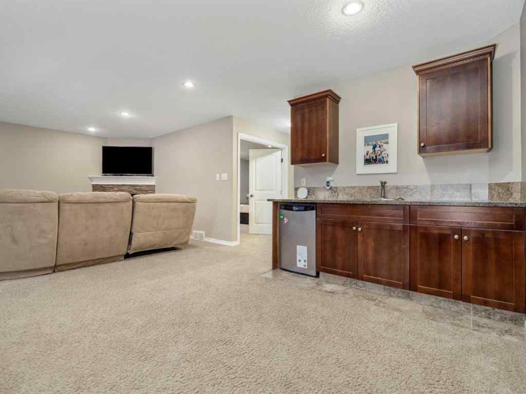 MLS&reg; # A2270197 - 225 Couleecreek Manor S in Southgate Lethbridge, Residential Open Houses