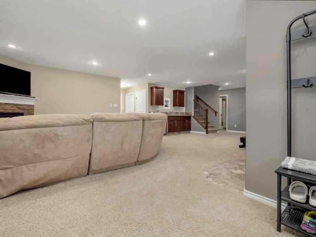 MLS&reg; # A2270197 - 225 Couleecreek Manor S in Southgate Lethbridge, Residential Open Houses