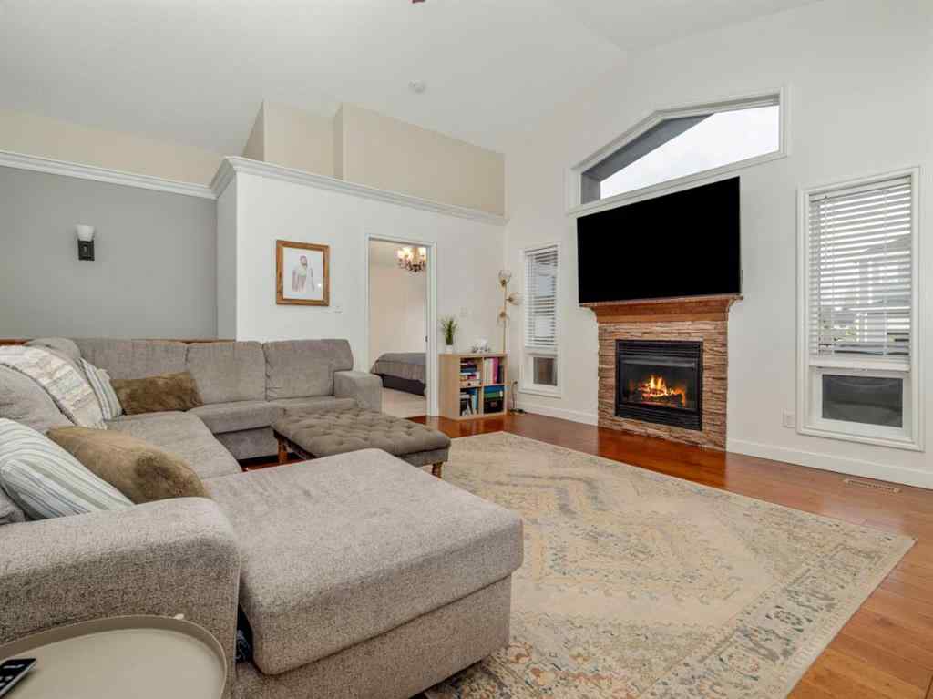 MLS&reg; # A2270197 - 225 Couleecreek Manor S in Southgate Lethbridge, Residential Open Houses