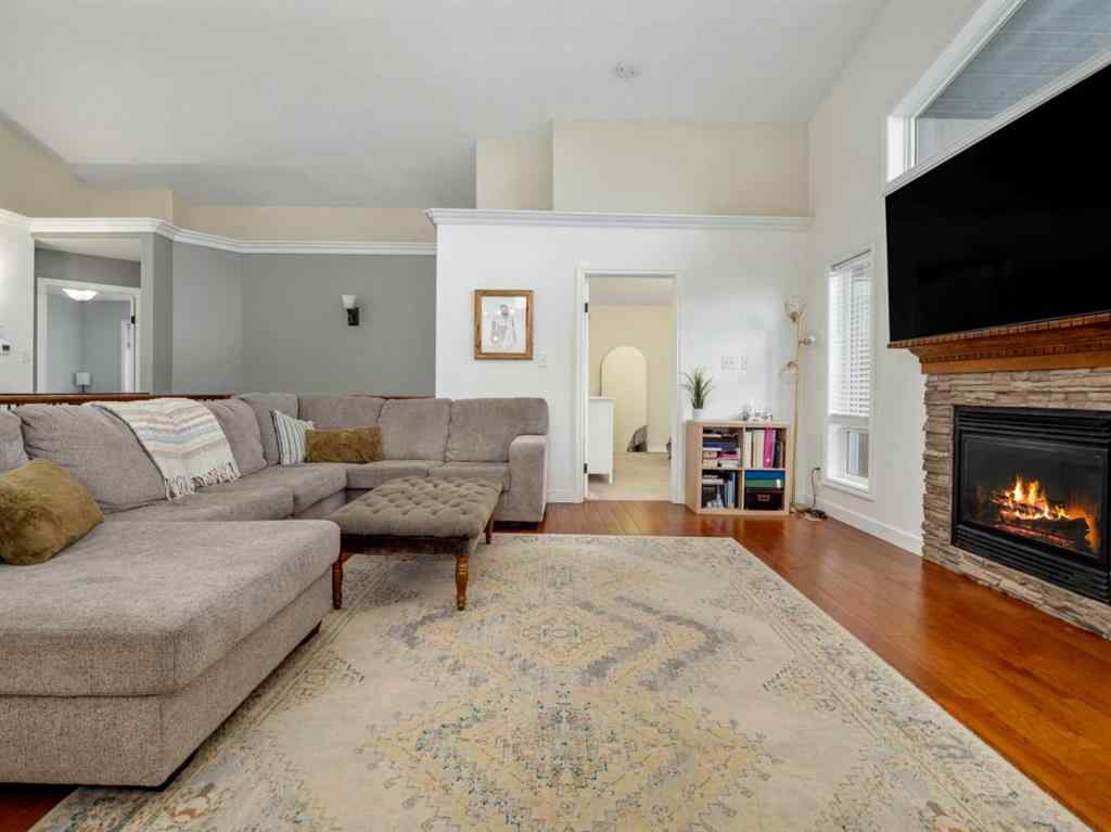 MLS&reg; # A2270197 - 225 Couleecreek Manor S in Southgate Lethbridge, Residential Open Houses