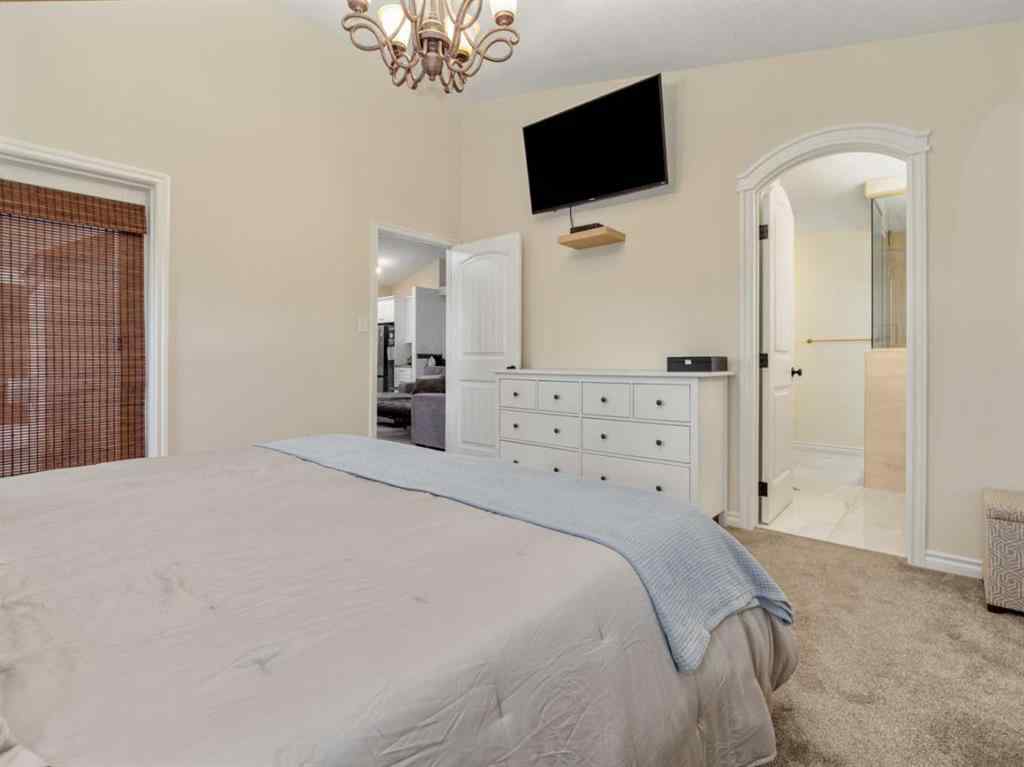 MLS&reg; # A2270197 - 225 Couleecreek Manor S in Southgate Lethbridge, Residential Open Houses