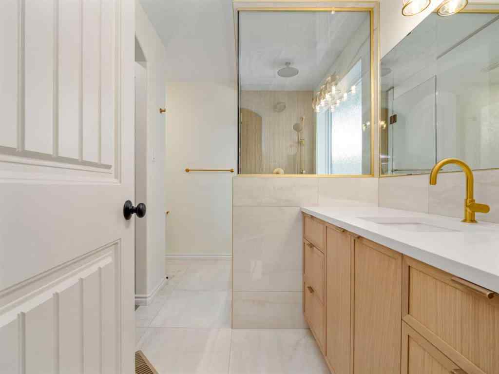 MLS&reg; # A2270197 - 225 Couleecreek Manor S in Southgate Lethbridge, Residential Open Houses