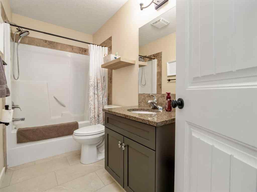 MLS&reg; # A2270197 - 225 Couleecreek Manor S in Southgate Lethbridge, Residential Open Houses