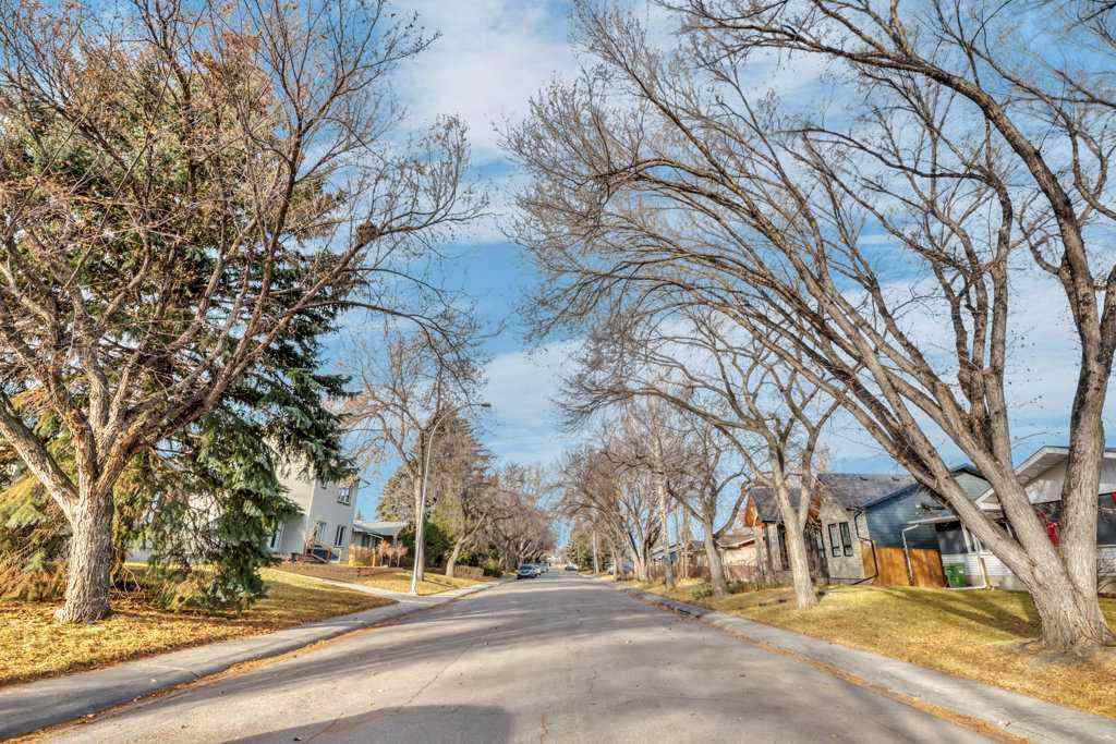 MLS&reg; # A2270198 - 30 Butler Crescent NW in Brentwood Calgary, Residential Open Houses