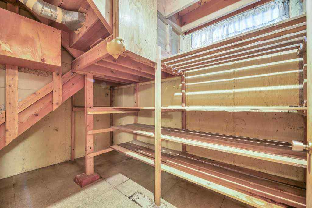 MLS&reg; # A2270198 - 30 Butler Crescent NW in Brentwood Calgary, Residential Open Houses