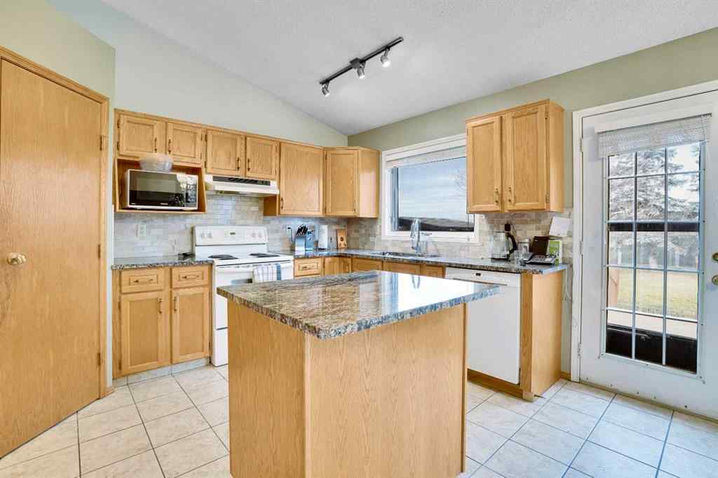 MLS&reg; # A2270203 - 60 Douglas Woods Terrace SE in Douglasdale/Glen Calgary, Residential Open Houses