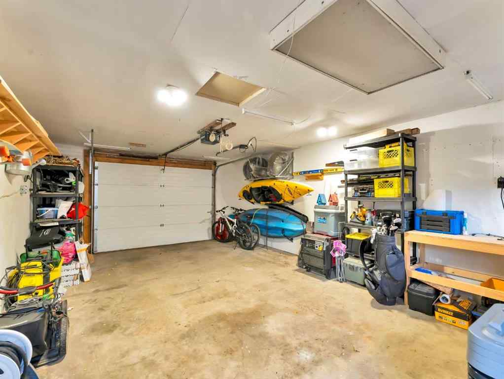 MLS&reg; # A2270206 - 136 14 Street NW in Northwest Crescent Heights Medicine Hat, Residential Open Houses