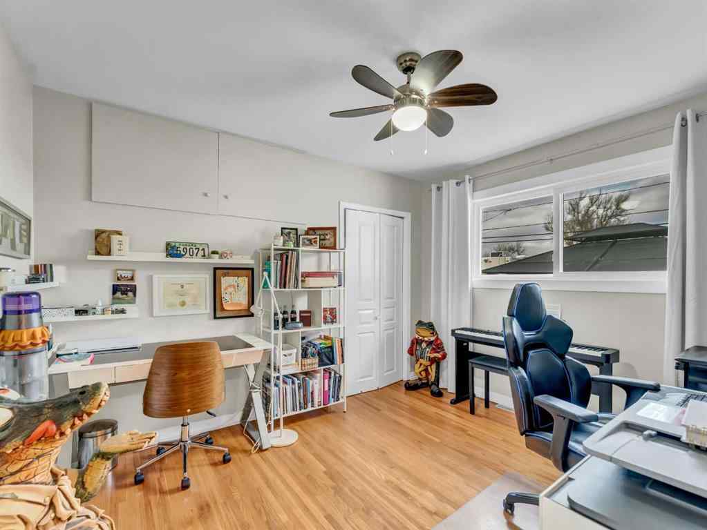 MLS&reg; # A2270206 - 136 14 Street NW in Northwest Crescent Heights Medicine Hat, Residential Open Houses