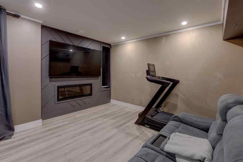 MLS&reg; # A2270208 - 2238 Windbury Greenway SW in Southwinds Airdrie, Residential Open Houses