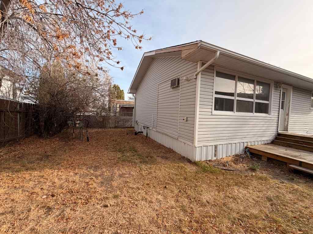 MLS&reg; # A2270211 - 367 Beaufort Crescent SW in SW Hill Medicine Hat, Mobile Open Houses