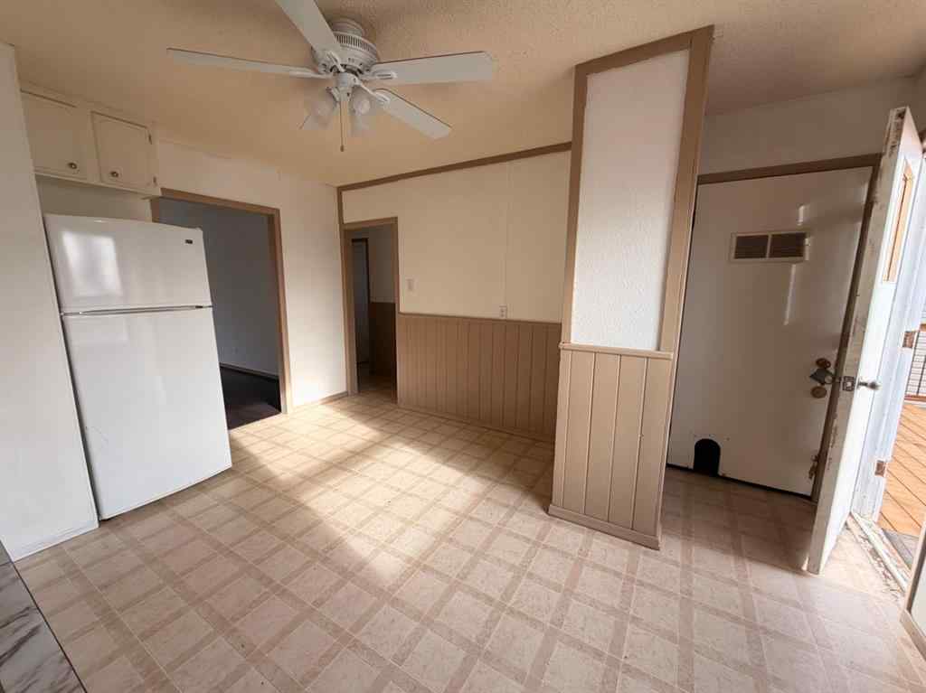 MLS&reg; # A2270211 - 367 Beaufort Crescent SW in SW Hill Medicine Hat, Mobile Open Houses