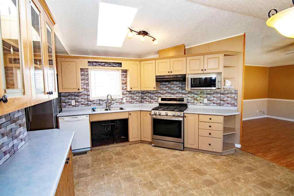 MLS&reg; # A2270213 - 10 Westmount Drive  in NONE Cayley, Residential Open Houses