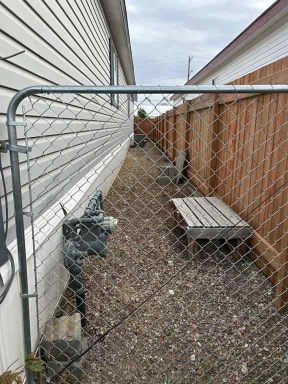 MLS&reg; # A2270214 - 331 3 Street NW in NONE Redcliff, Residential Open Houses