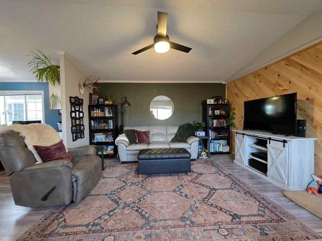 MLS&reg; # A2270214 - 331 3 Street NW in NONE Redcliff, Residential Open Houses