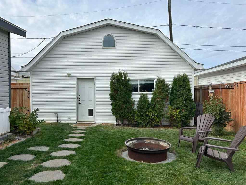 MLS&reg; # A2270214 - 331 3 Street NW in NONE Redcliff, Residential Open Houses