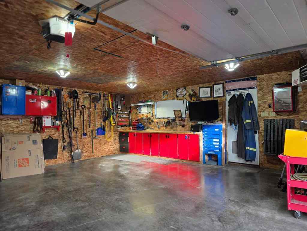 MLS&reg; # A2270214 - 331 3 Street NW in NONE Redcliff, Residential Open Houses