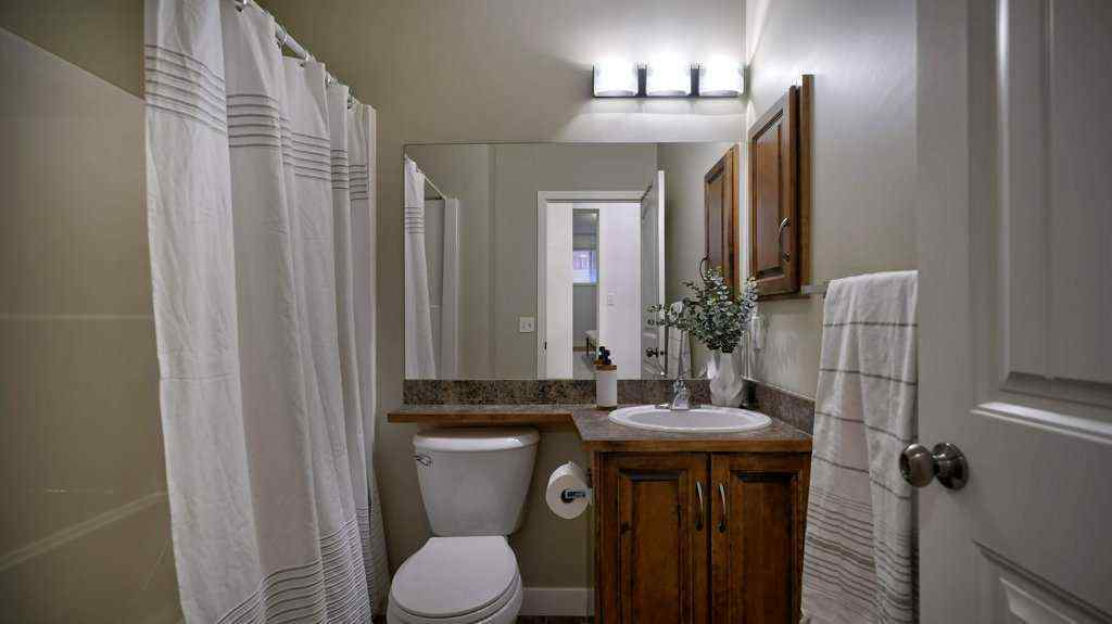 MLS® A2270215 - 215 Pantego Close NW in Panorama Hills Calgary, Residential