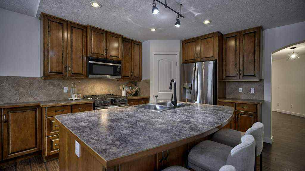 MLS® A2270215 - 215 Pantego Close NW in Panorama Hills Calgary, Residential