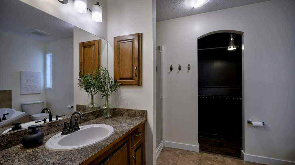 MLS® A2270215 - 215 Pantego Close NW in Panorama Hills Calgary, Residential