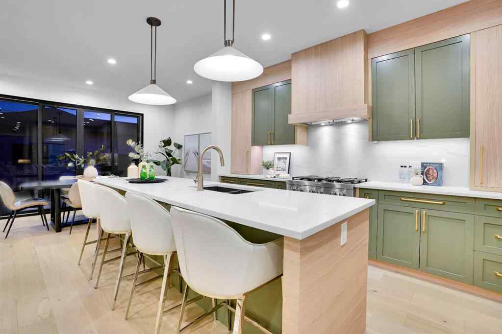 MLS® A2270217 - 605 29 Avenue NW in Mount Pleasant Calgary, Residential