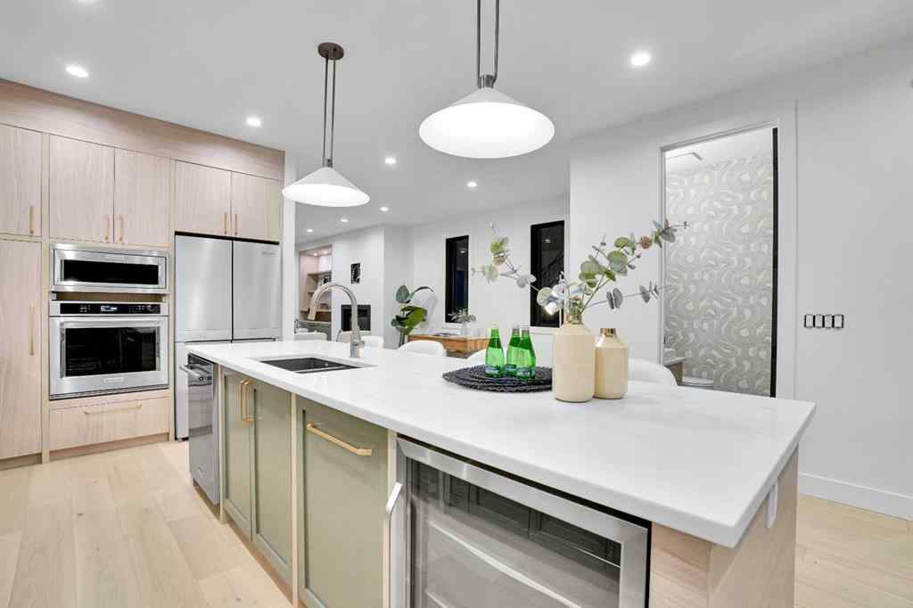 MLS® A2270217 - 605 29 Avenue NW in Mount Pleasant Calgary, Residential