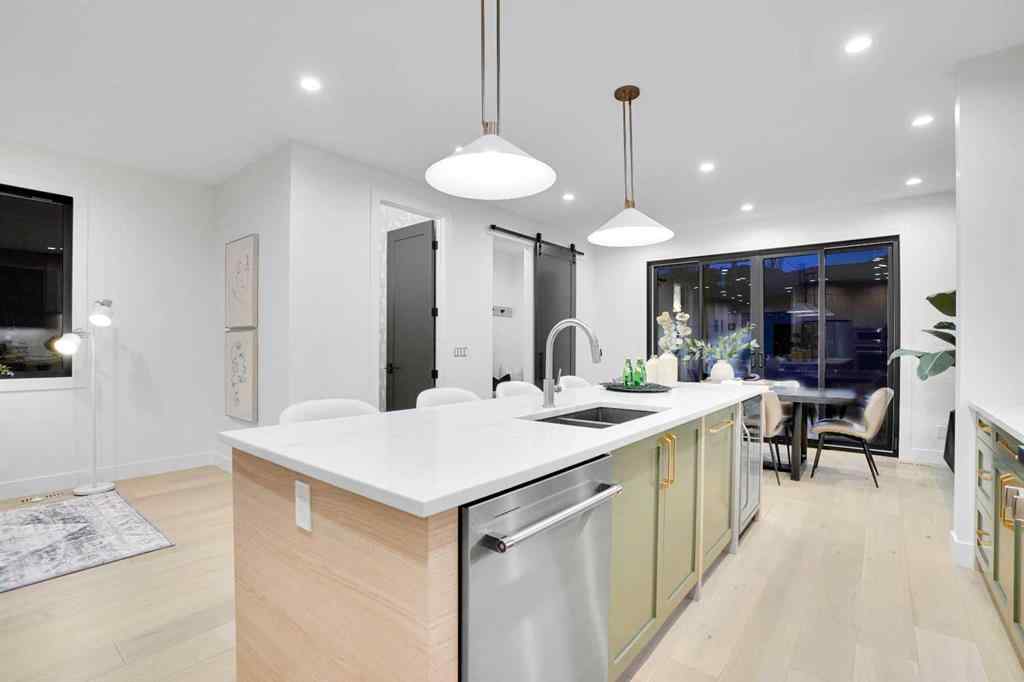 MLS® A2270217 - 605 29 Avenue NW in Mount Pleasant Calgary, Residential