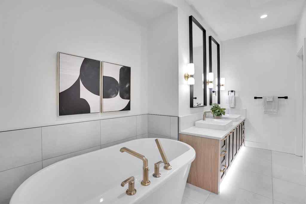 MLS® A2270217 - 605 29 Avenue NW in Mount Pleasant Calgary, Residential