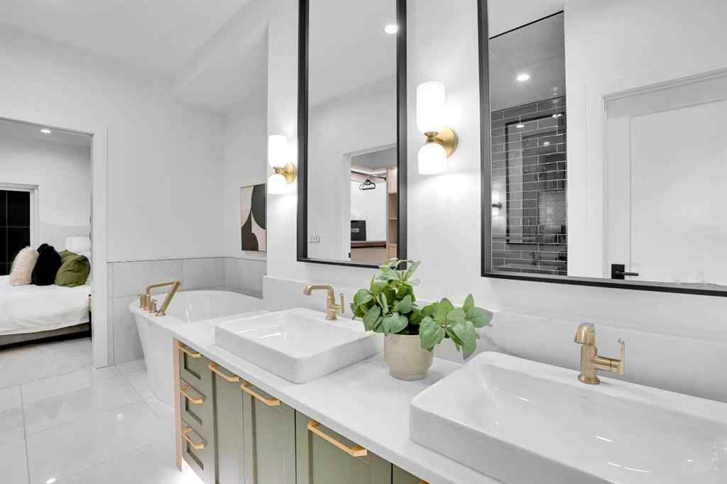 MLS® A2270217 - 605 29 Avenue NW in Mount Pleasant Calgary, Residential