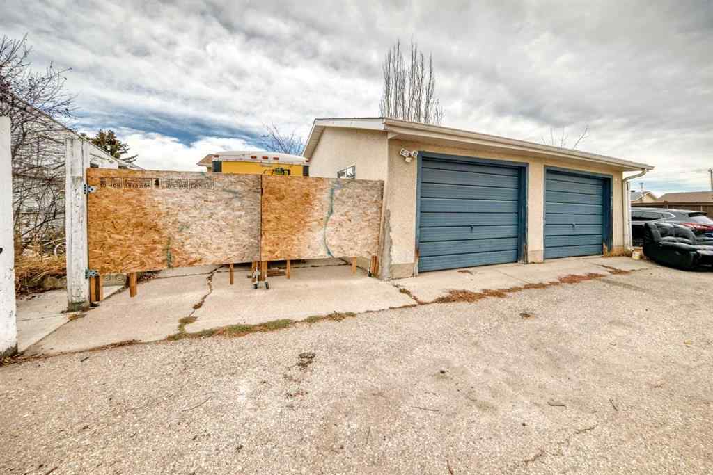 MLS® A2270219 - 159 Pinecliff Way NE in Pineridge Calgary, Residential