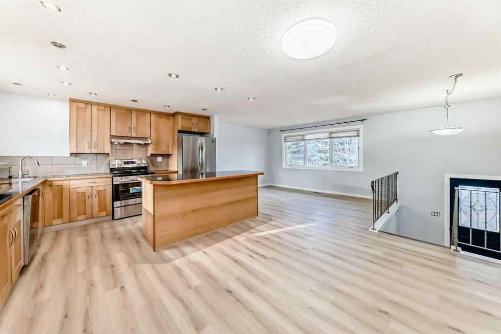 MLS® A2270219 - 159 Pinecliff Way NE in Pineridge Calgary, Residential