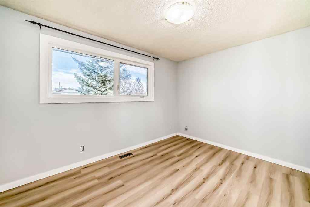 MLS® A2270219 - 159 Pinecliff Way NE in Pineridge Calgary, Residential