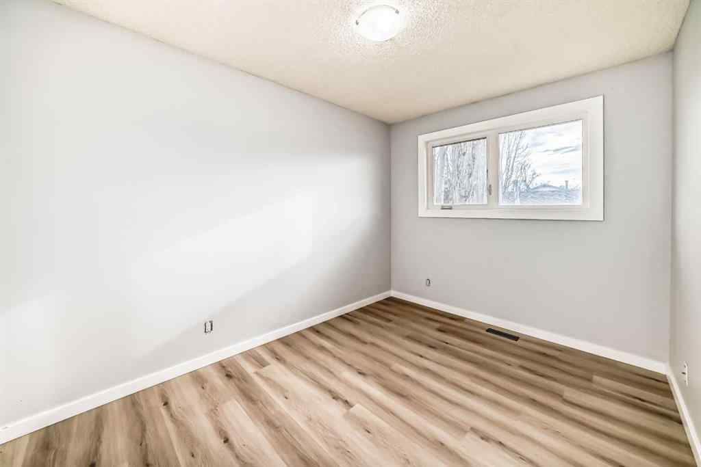 MLS® A2270219 - 159 Pinecliff Way NE in Pineridge Calgary, Residential