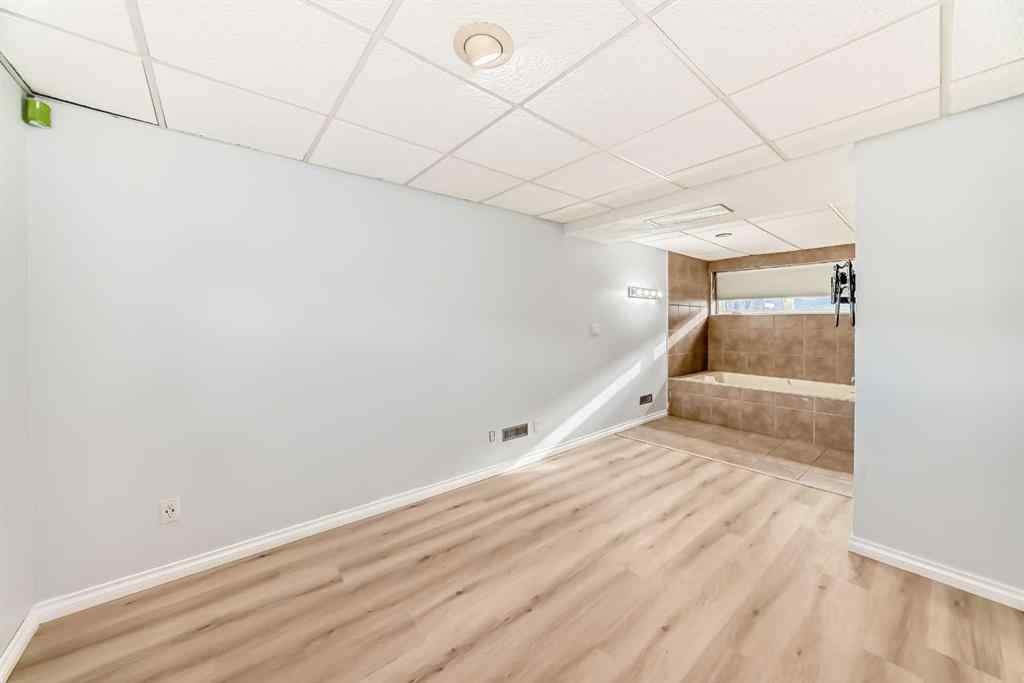 MLS® A2270219 - 159 Pinecliff Way NE in Pineridge Calgary, Residential