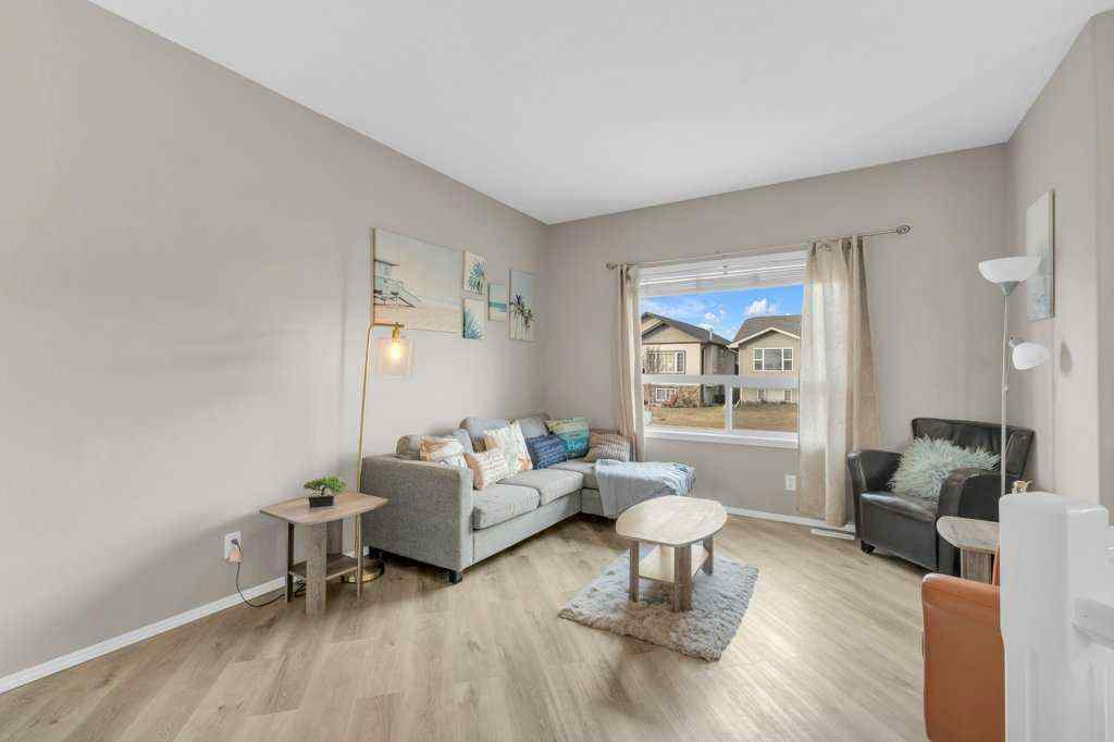 MLS&reg; # A2270221 - 8 Horne Close  in Hewlett Park Sylvan Lake, Residential Open Houses