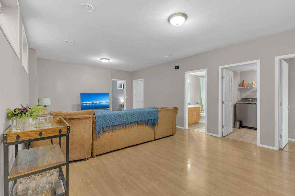 MLS&reg; # A2270221 - 8 Horne Close  in Hewlett Park Sylvan Lake, Residential Open Houses