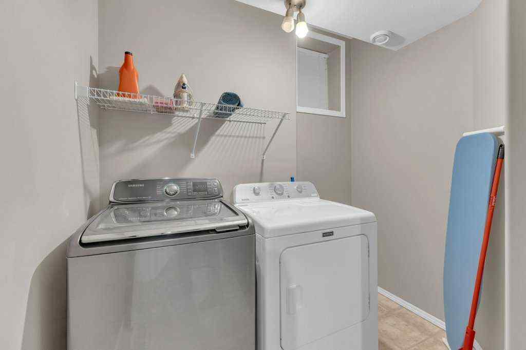 MLS&reg; # A2270221 - 8 Horne Close  in Hewlett Park Sylvan Lake, Residential Open Houses