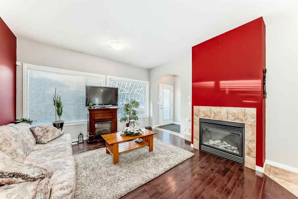 MLS® A2270225 - 1313 38 Street SE in Forest Lawn Calgary, Residential