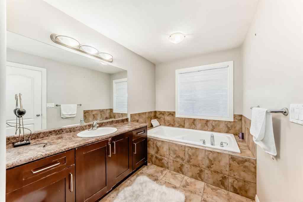 MLS® A2270225 - 1313 38 Street SE in Forest Lawn Calgary, Residential