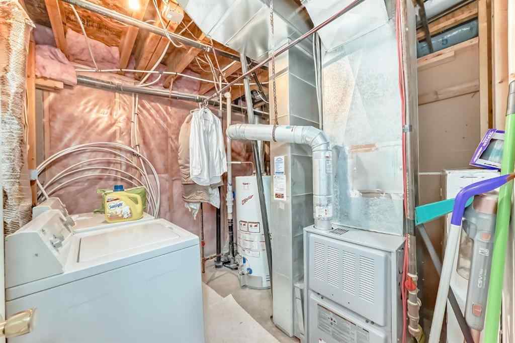 MLS® A2270225 - 1313 38 Street SE in Forest Lawn Calgary, Residential