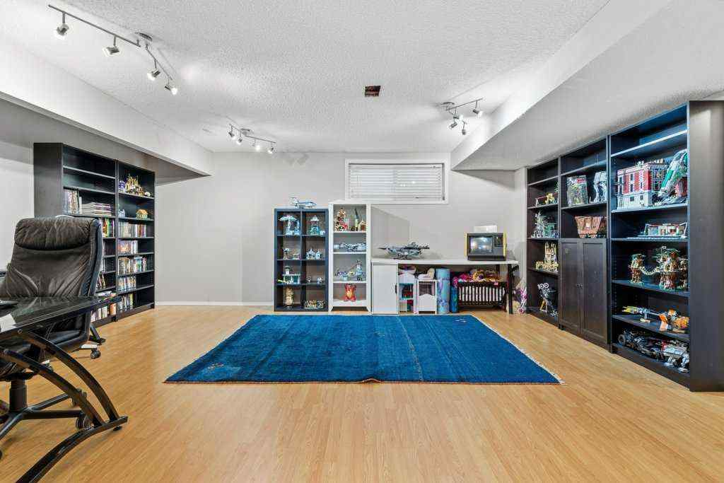 MLS&reg; # A2270233 - 299 Prestwick Landing SE in McKenzie Towne Calgary, Residential Open Houses