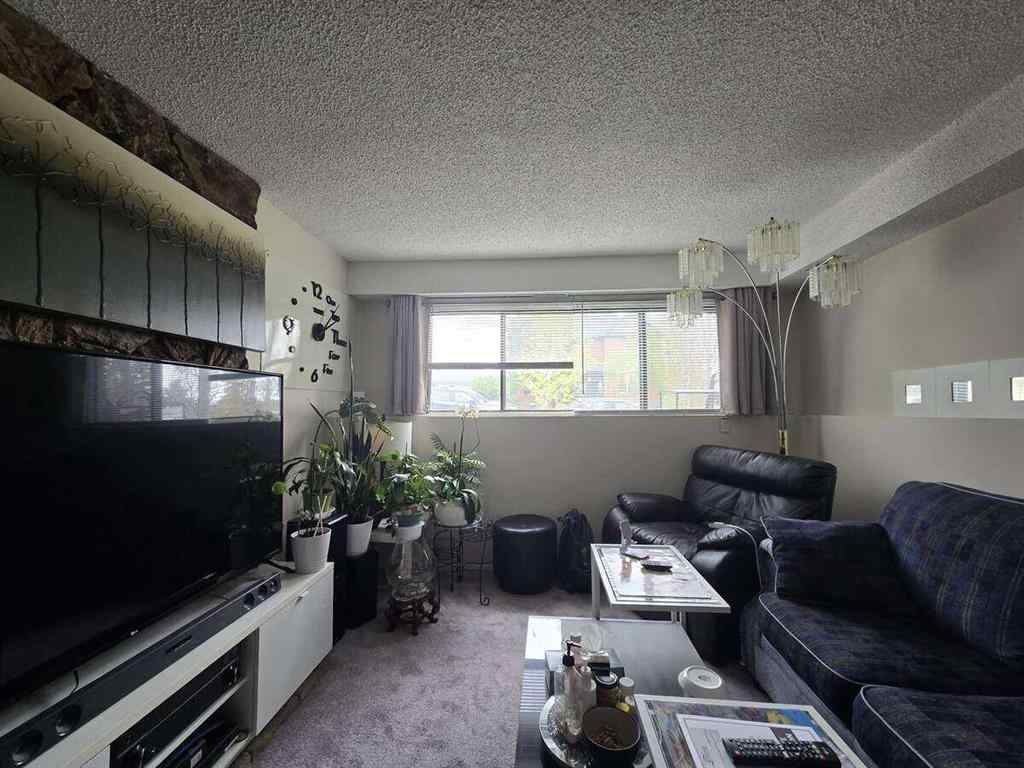 MLS&reg; # A2270237 - 1933 25 Street SW in Richmond Calgary, Multi-Family Open Houses